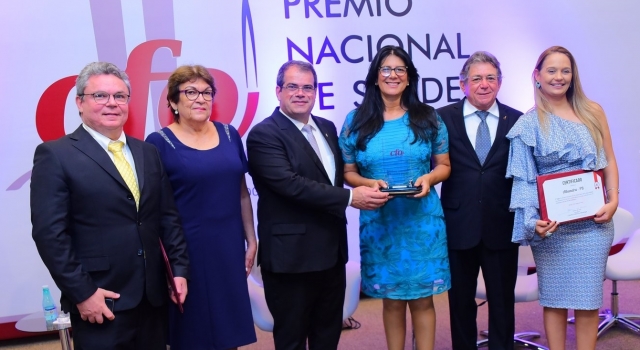 Alhandra e CRO-PB representam a Paraíba no Prêmio Nacional CFO de Saúde Bucal 